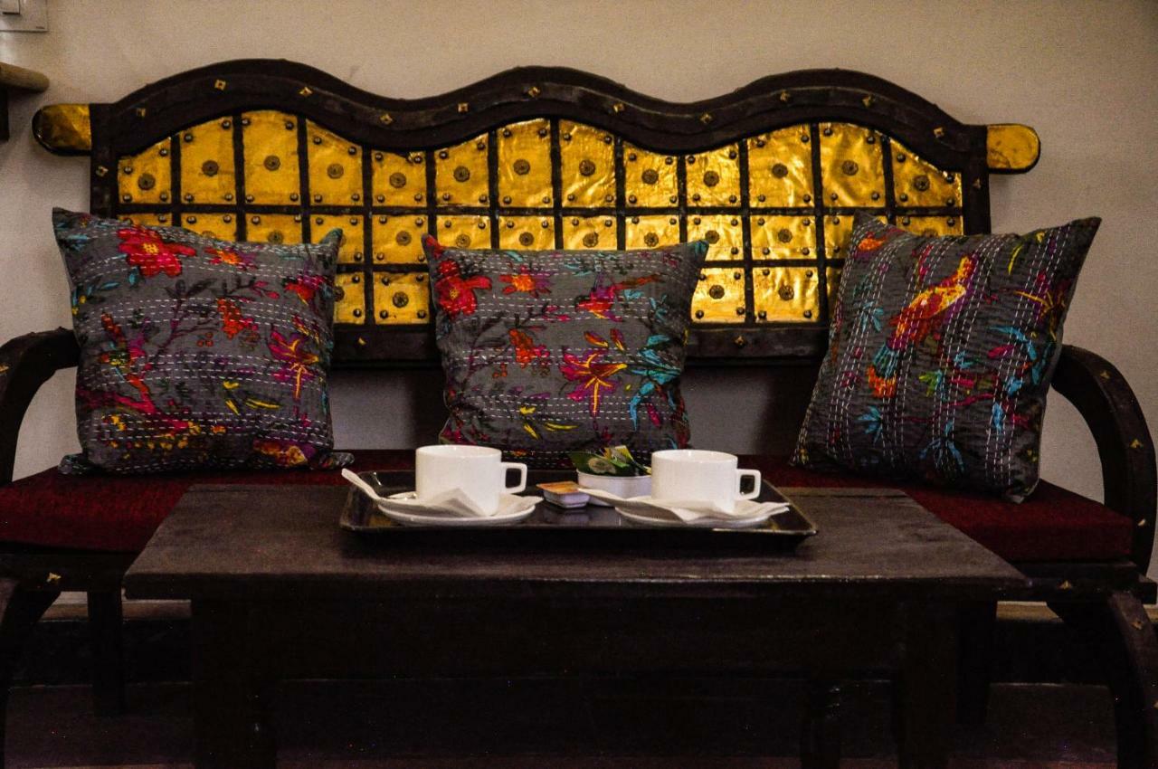 Hotel Vamdev Fort Пушкар Екстериор снимка
