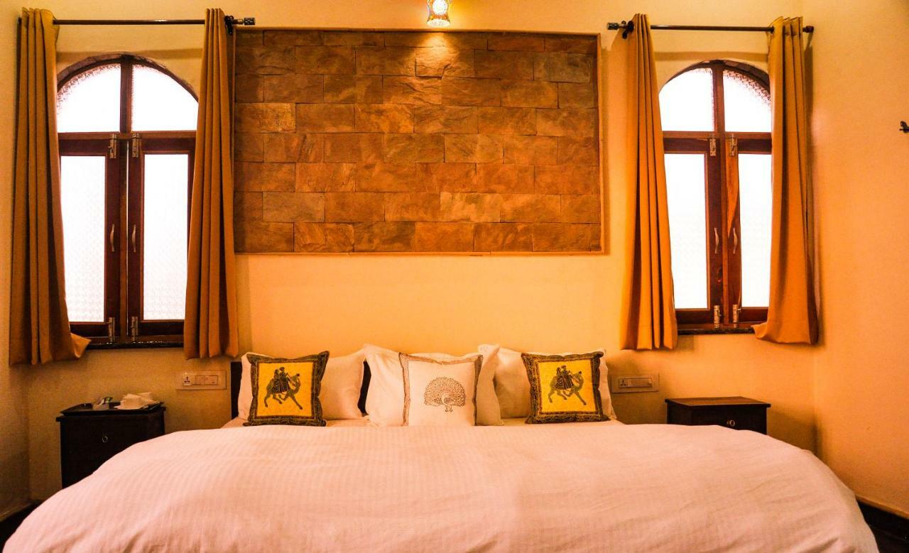Hotel Vamdev Fort Пушкар Екстериор снимка