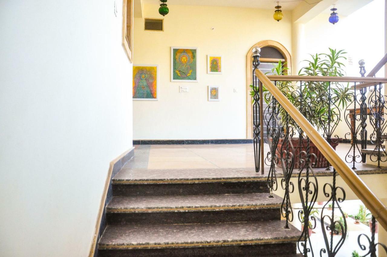 Hotel Vamdev Fort Пушкар Екстериор снимка